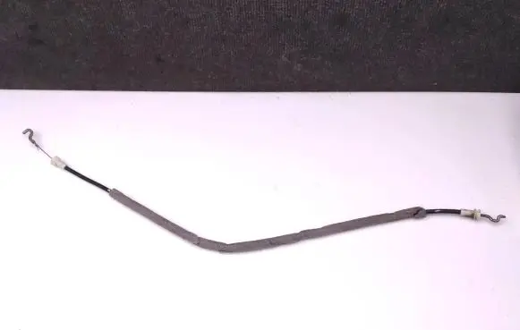 Mercedes-Benz Sprinter W906 Rear door cable line A9067600804