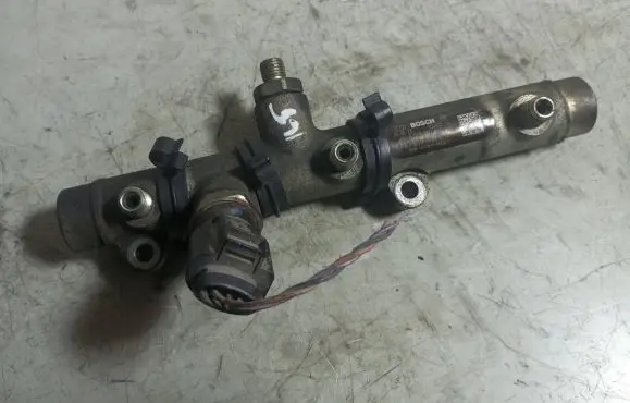 Audi A6 S6 C6 4F Fuel main line pipe 059130089D F00R001650