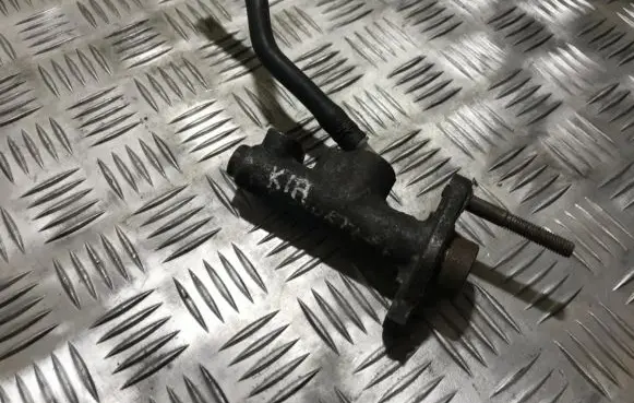KIA Sportage Clutch master cylinder