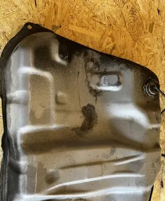 Toyota Avensis T220 Fuel tank 