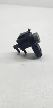 Volkswagen Phaeton Turbo solenoid valve 1J0906283C