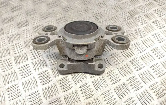 Land Rover Discovery 5 Engine mount bracket EJ1327M121AD