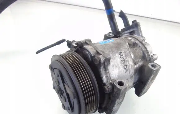 Ford Focus Air conditioning (A/C) compressor (pump) 3M5H19D629SB