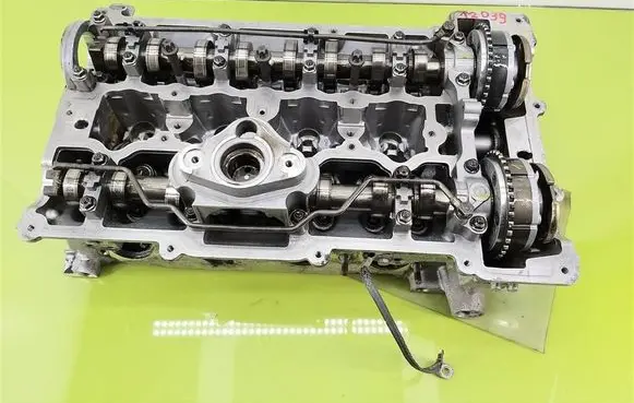 BMW 1 E81 E87 Engine head N43B20AY
