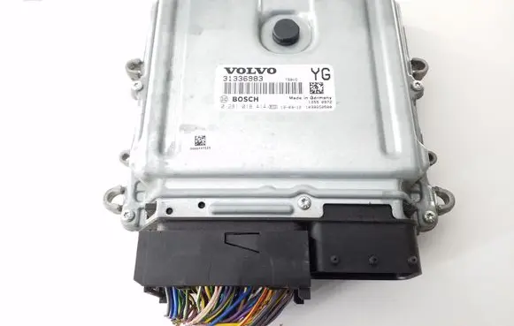 Volvo S60 Engine control unit/module 31336983 0281018414