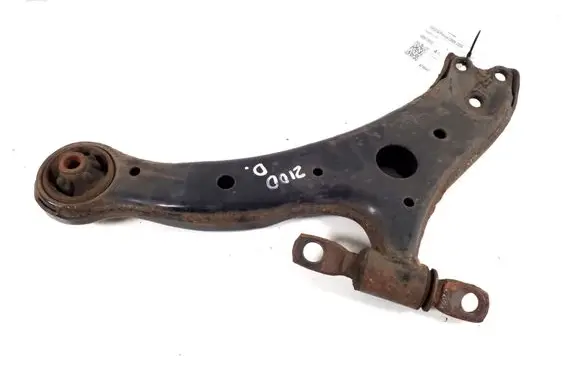 Toyota Previa (XR30, XR40) II Front lower control arm/wishbone 48068-58010