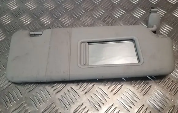 Sun visor