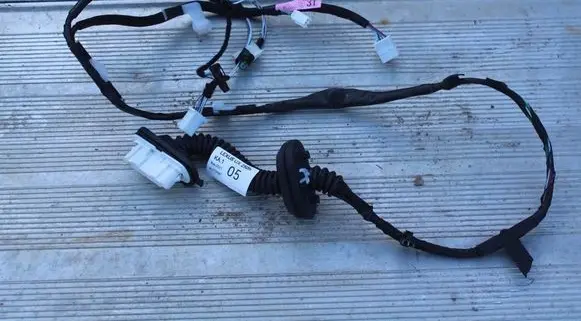 Lexus UX Rear door wiring loom 8215376070