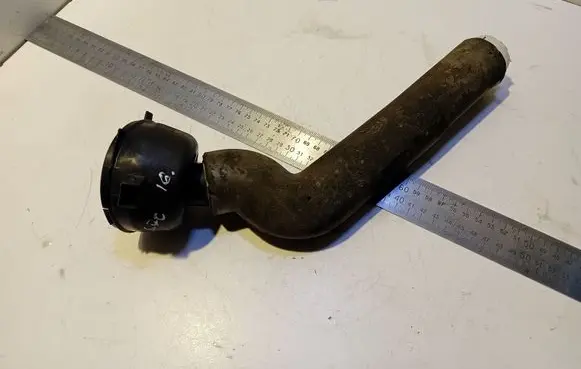 Volvo S70 V70 V70 XC Intercooler hose/pipe 9128309