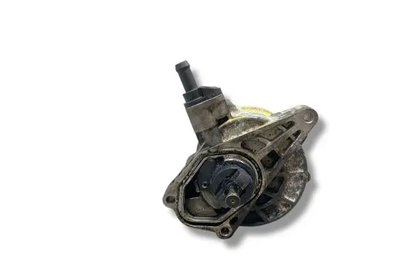 KIA Sportage Vacuum pump 288102A650