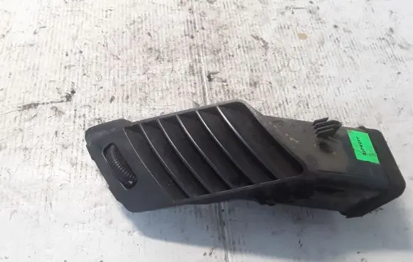 Mercedes-Benz Sprinter W901 W902 W903 W904 Dash center air vent grill A9068300354