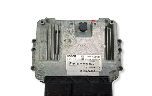 Hyundai i30 Engine control unit/module 391052A762 0281015438