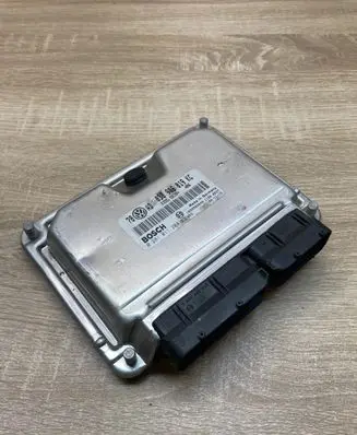 Volkswagen PASSAT B5.5 Engine control unit/module ECU 038906019KC 0281011204
