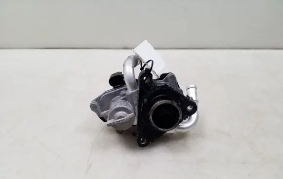 Audi A5 8T 8F EGR valve 04L131501