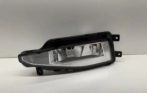 Volkswagen PASSAT B8 Front fog light 3G0941699