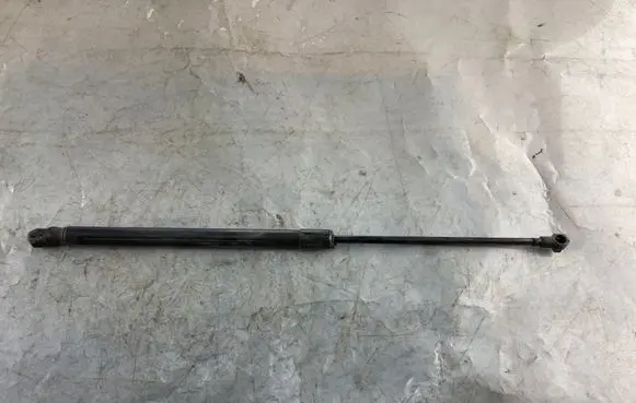 Volkswagen Polo IV 9N3 Tailgate/trunk strut/damper 6Q6827550C