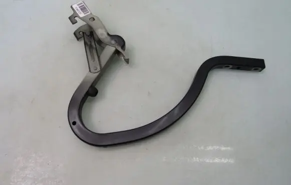 KIA Rio Tailgate hinge 
