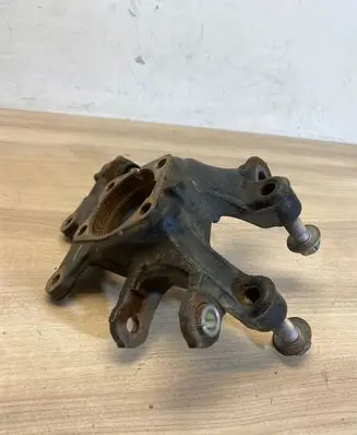 Toyota Auris E180 Rear wheel hub