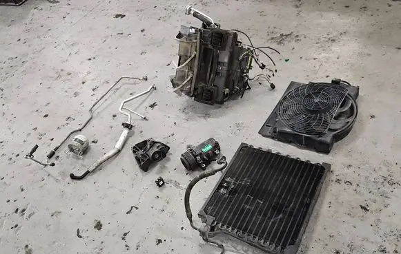 BMW Z3 E36 A/C cooling radiator (condenser) 8398181 200684 8036200825
