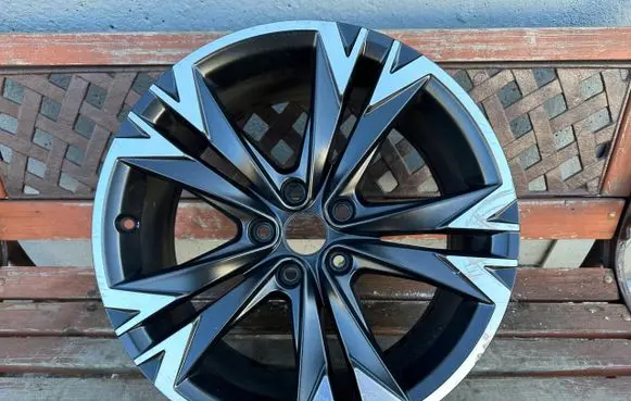 Seat Leon (5F) R18 alloy rim 