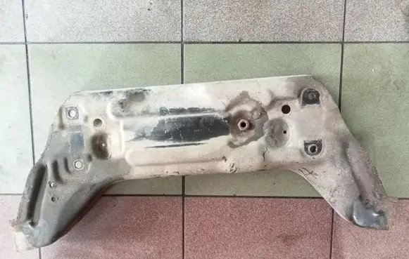 Seat Ibiza III (6L) Front subframe 6Q0199347E