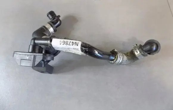 Audi A8 S8 D4 4H Vacuum line/pipe/hose 4H1611931B