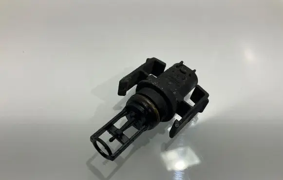 Mercedes-Benz E W211 Intake air temperature sensor 