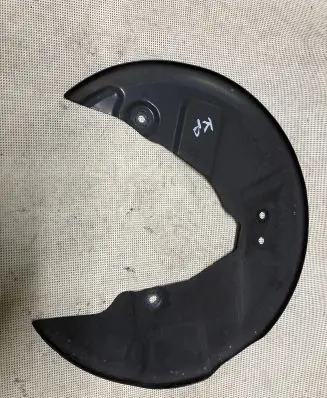 Volvo XC40 Front brake disc dust cover plate 32217577