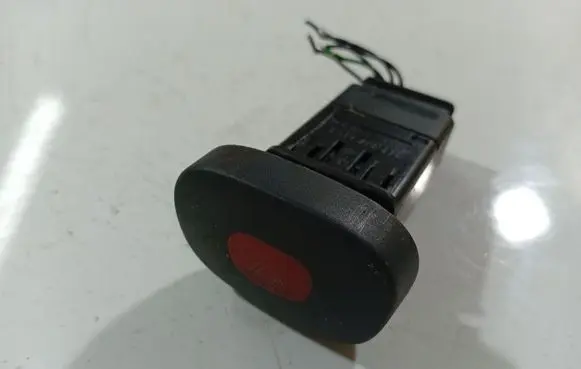 Renault Thalia I Hazard light switch 25177