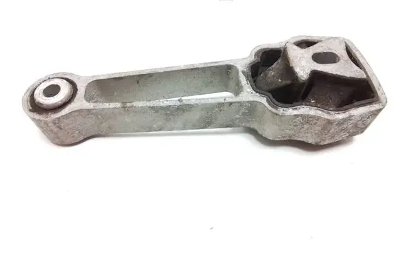 Volvo S60 Engine mount bracket 30793322