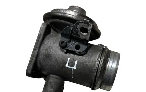 BMW 3 E46 EGR valve 7789999