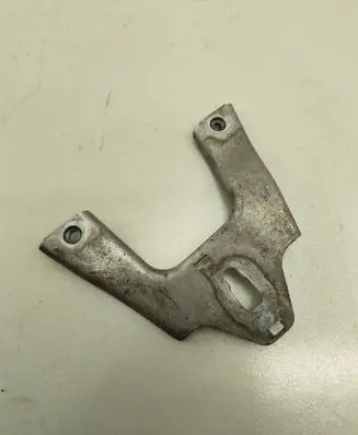 Mercedes-Benz C W205 Radiator mount bracket A2056204000 0616702