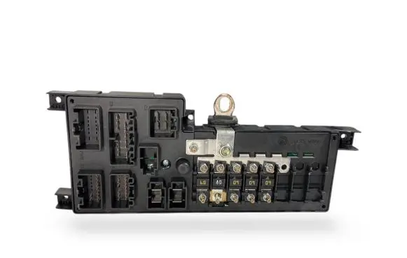 Volvo XC90 Fuse module 8678449 518826011 V23134A52X345