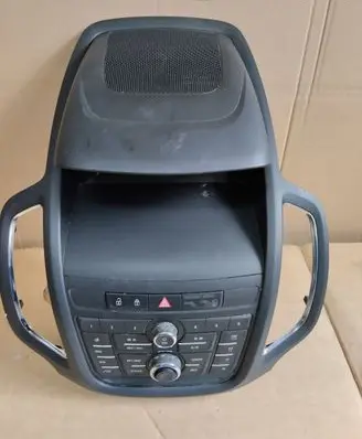 Head unit multimedia control