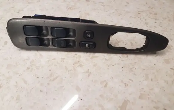 Lexus IS 200-300 Electric window control switch 8404053010 514372060