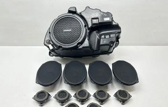 Chrysler Pacifica Audio system kit 68043032AD P68448095AC 01722J0032