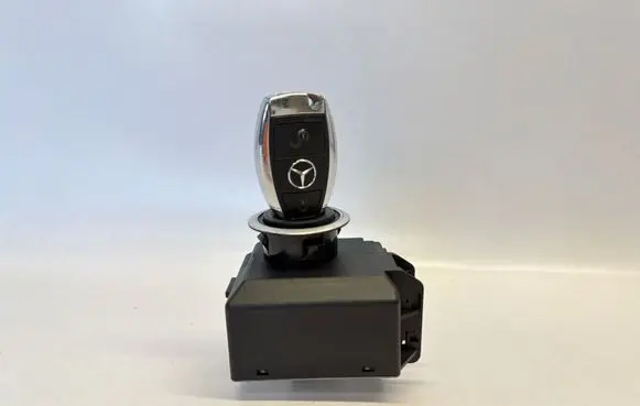 Mercedes-Benz A W176 Ignition lock A2469055103 20170504 1014656700