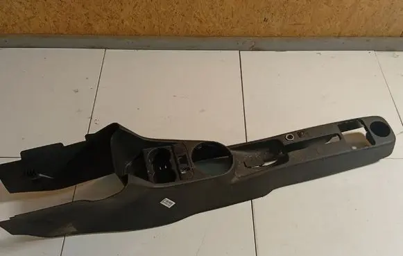 Skoda Fabia Mk2 (5J) Center console 5J0863241