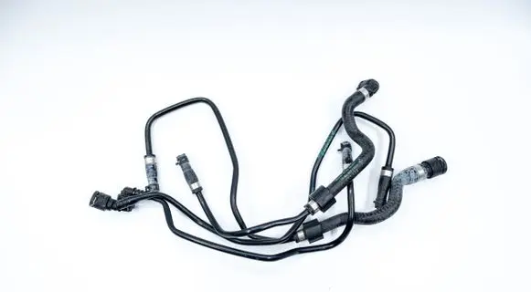 BMW 7 F01 F02 F03 F04 Engine coolant pipe/hose 7619698 17127619698 1712761969802