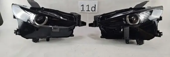 Mazda CX-30 Headlights/headlamps set 