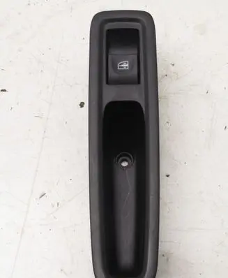 Dacia Sandero III Quarter vent window switch 829600971R