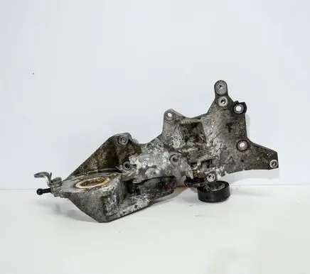 Volkswagen PASSAT B7 Other engine bay part 03L903143Q