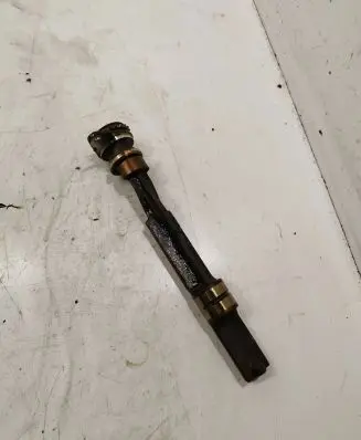 Alfa Romeo 159 Oil pump balance shaft 90537564