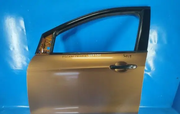 Ford Escape III Front door CJ5Z7820125A