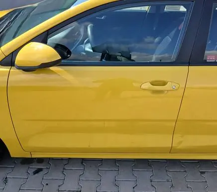 KIA Rio Front door