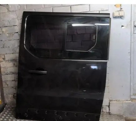 Opel Vivaro Side sliding door 828645087R