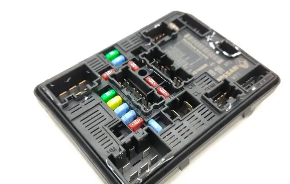 Renault Austral Fuse module 284B79985R