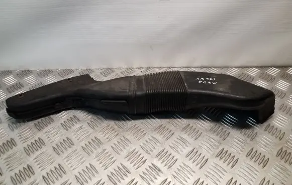 Audi A4 S4 B5 8D Air intake duct part 8D0129617E 058129617A