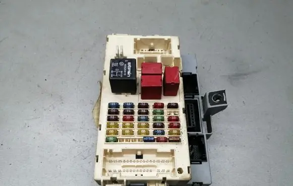 Fiat Stilo Fuse module 51715858