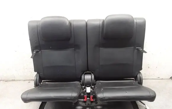 Toyota Verso Third row seats